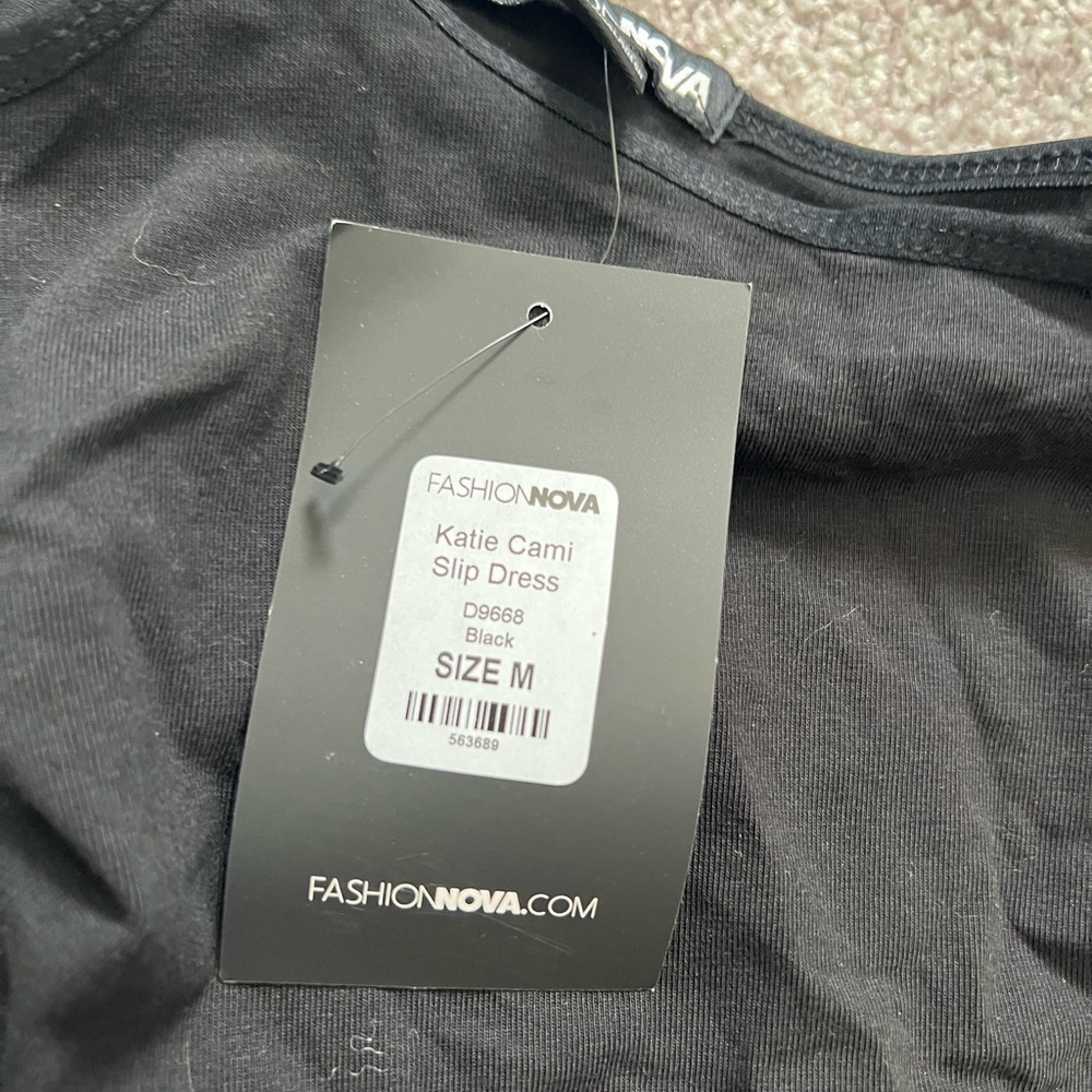 Fashion Nova Black Crew Neck Shirt